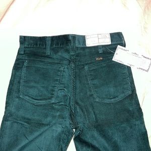 Vintage dark green corduroy Wrangler straight leg pants